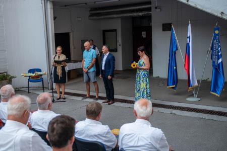 OBČINSKO PRIZNANJE ZA DVA DIRIGENTA, HIŠNIKA, MEDICINSKO SESTRO, ZGODOVINARJA IN PEVSKI ZBOR 21